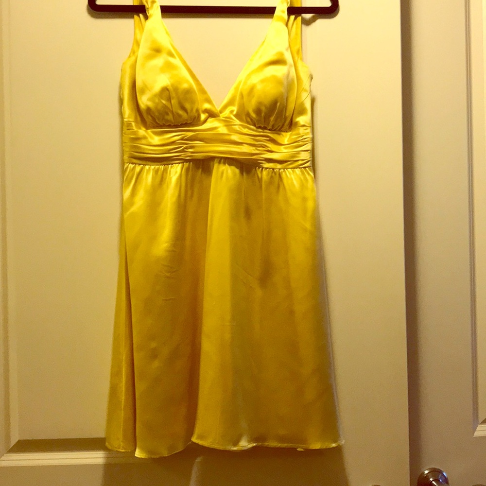 Calvin Klein yellow satin open back - 4